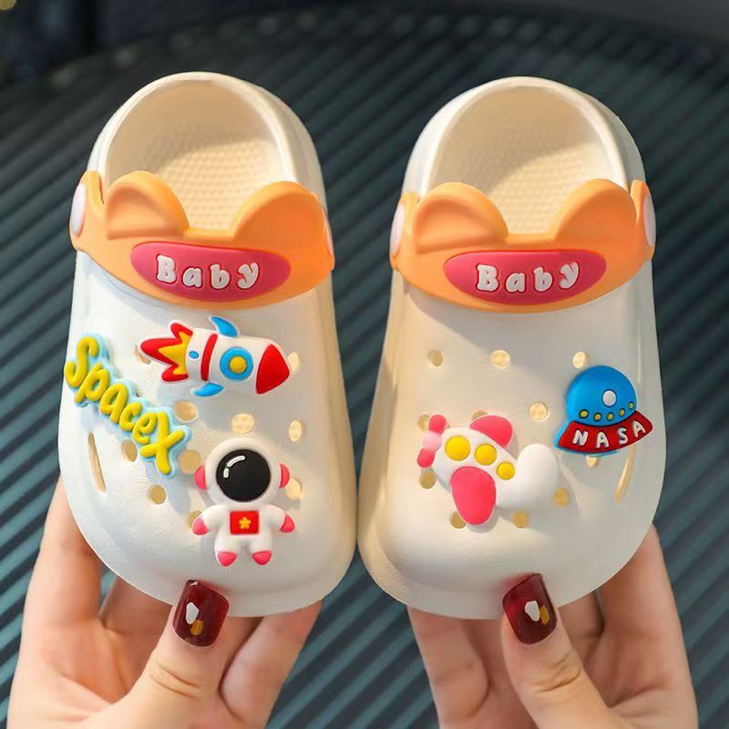 Nuevos zapatos de agujero antideslizante para niños zapatos para bebés zapatos de playa al aire libre