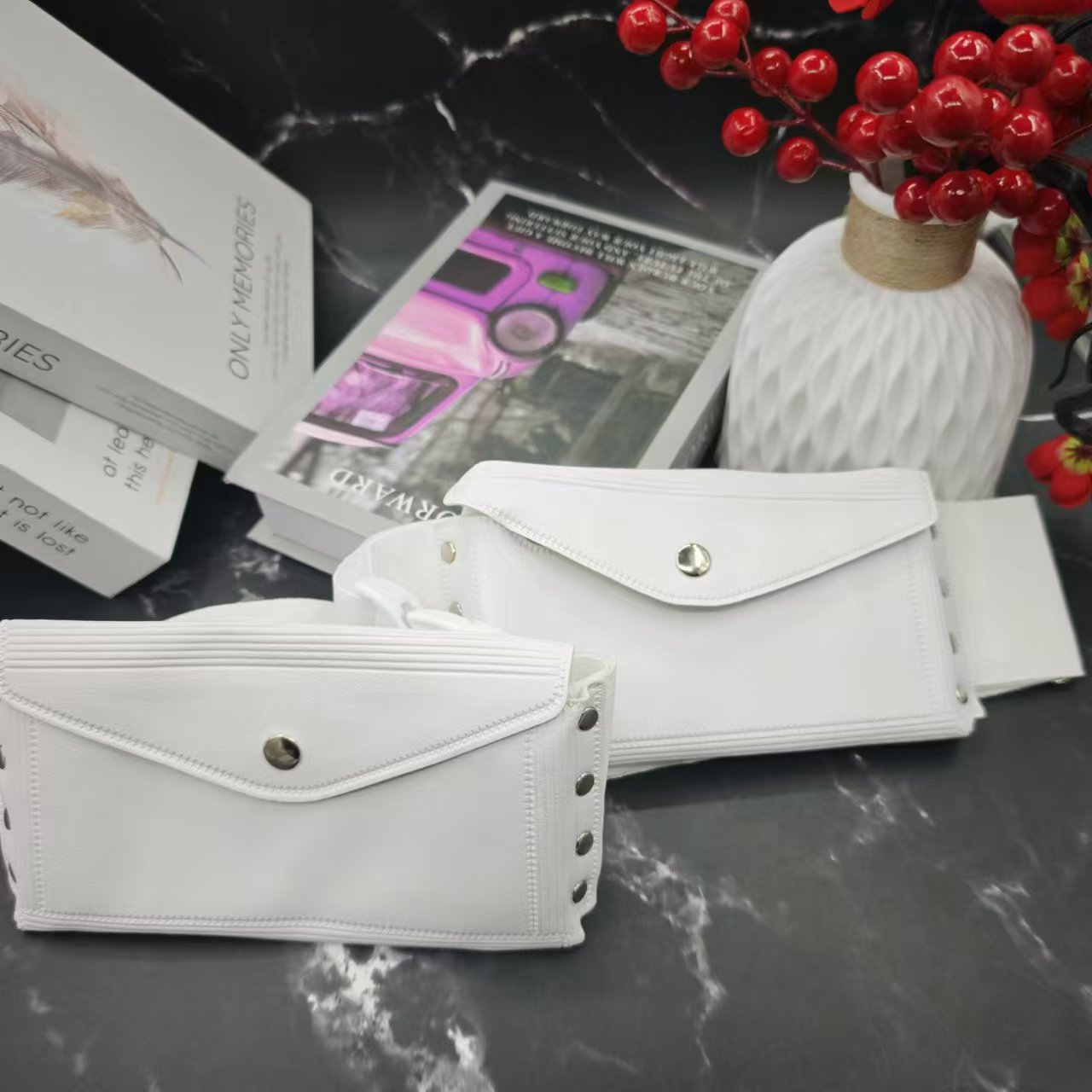 Hot-selling cross-border men's waist bag, waterproof, anti-theft, adjustable white PU belt, suitable for Hajj. Wholesale available.