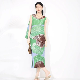 褶皱印花时尚休闲套装女2025夏季新款无袖斜摆上衣松紧腰开叉半裙