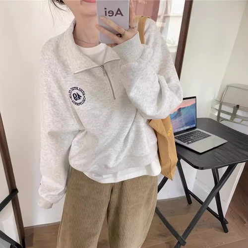 Women's Loose Fit Polo Neck Crew Neck Sweatshirt with Hand-Embroidered Retro Shoulder Design, Youthful and Age-Defying Hooded Cotton Top