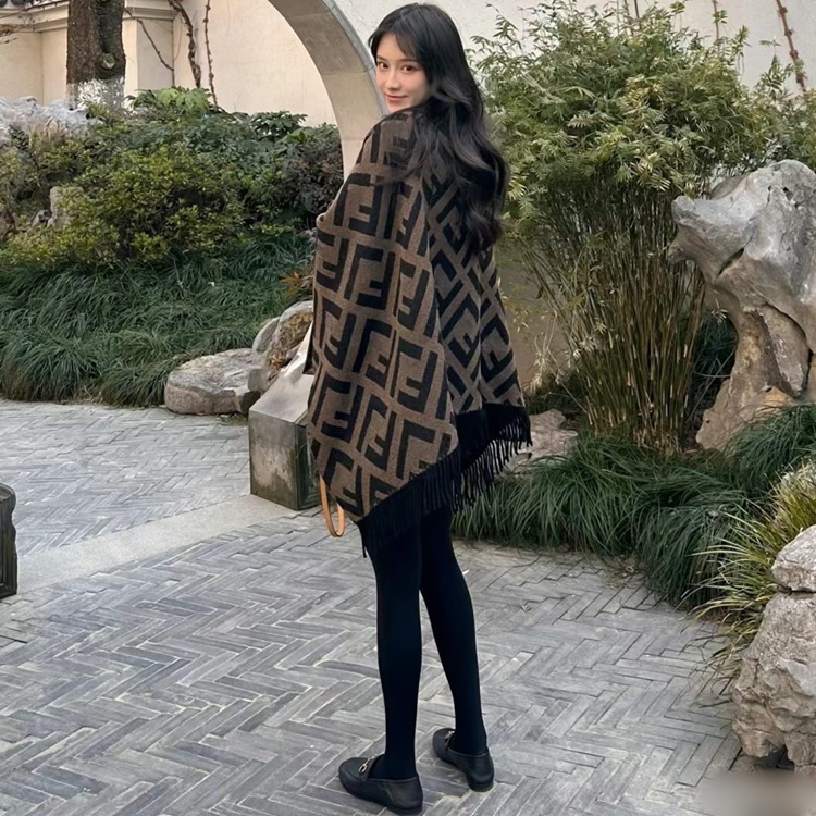 新款水墨画披肩高级感旅游装饰外搭披肩长款复古斗篷流苏披风穿搭|undefined