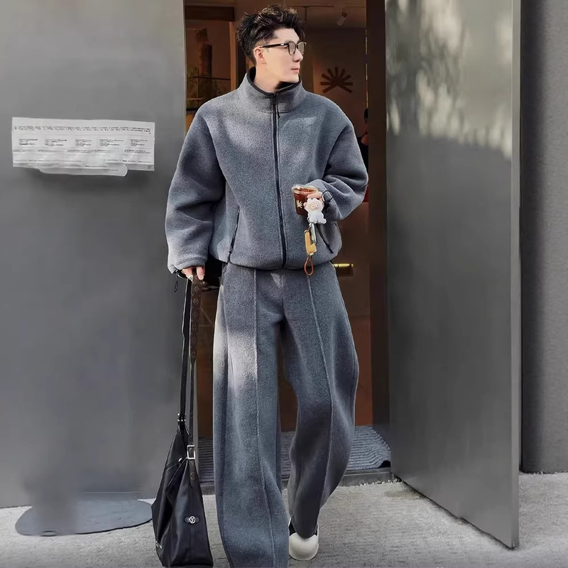 Winter New Heavyweight Fleece Casual Suit for Men, Lazy Style High Street Comfortable Versatile Jacket and Pants Two-Piece Set Winter New Heavyweight Fleece Casual Suit for Men, Lazy Style High Street Comfortable Versatile Jacket and Pants Two-Piece Set