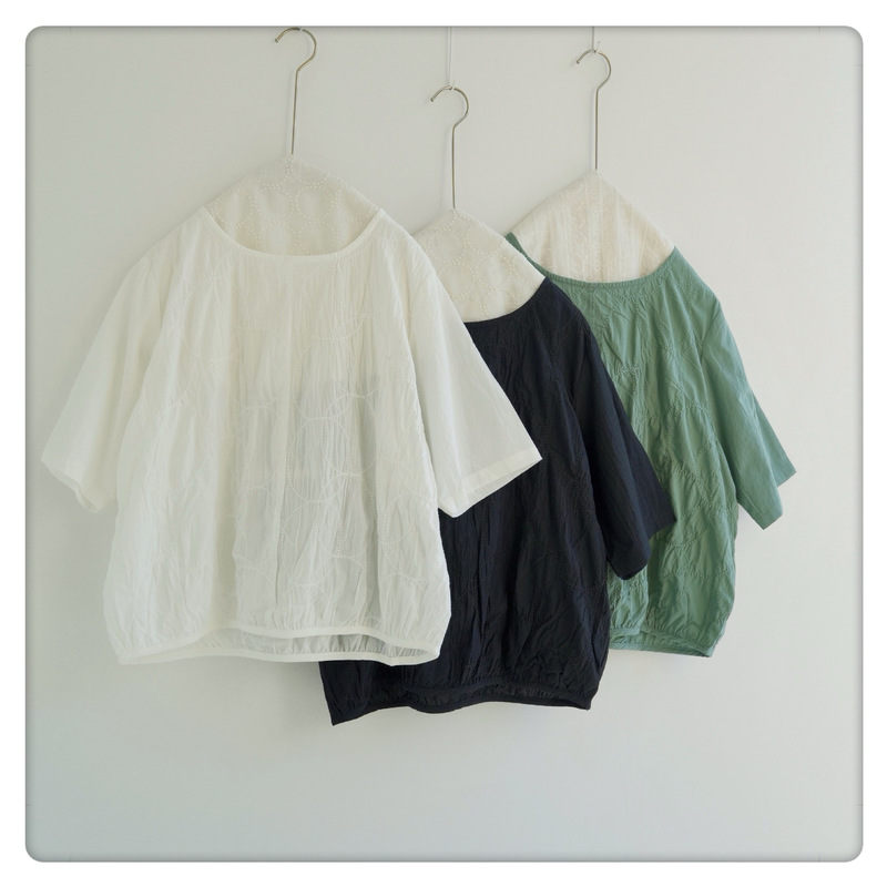 Japanese Original, Niche, Exquisite Bell Embroidery, Three-Dimensional Tailoring, Short-Sleeved Top, T-Shirt, Loose Fit, Petite, Mori Style for Women Japanese Original, Niche, Exquisite Bell Embroidery, Three-Dimensional Tailoring, Short-Sleeved Top, T-Shirt, Loose Fit, Petite, Mori Style for Women