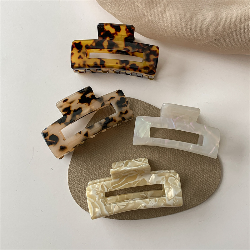 55g Weight Hair Claws Hair Accessories Type 1 Piece Quantity Simple Style Leopard Acetic Acid Sheets Stoving Varnish Hair Claws 1 Piece