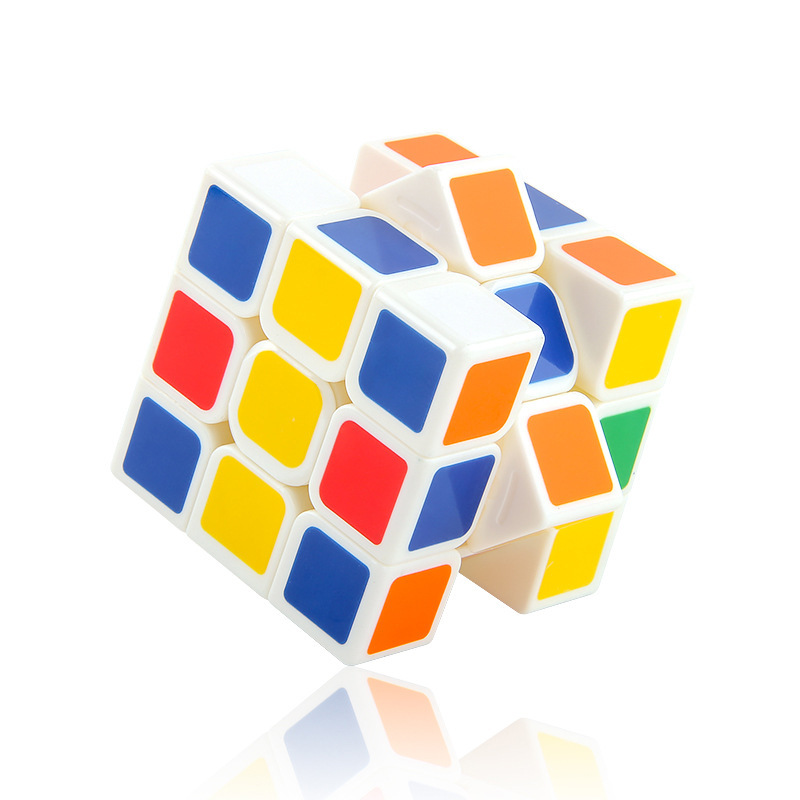 Puzzle infantil con resorte suave rotativo esquina redondeada cubo de tercer orden 3.4cm fondo blanco cubo de orden normal caja de visualización de cubo