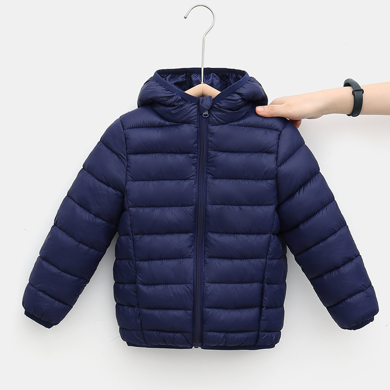 Comercio exterior otoño e invierno nueva chaqueta de algodón de plumón para niños de color sólido para hombres y mujeres, chaqueta de algodón cálida ligera con capucha para niños de mediana edad