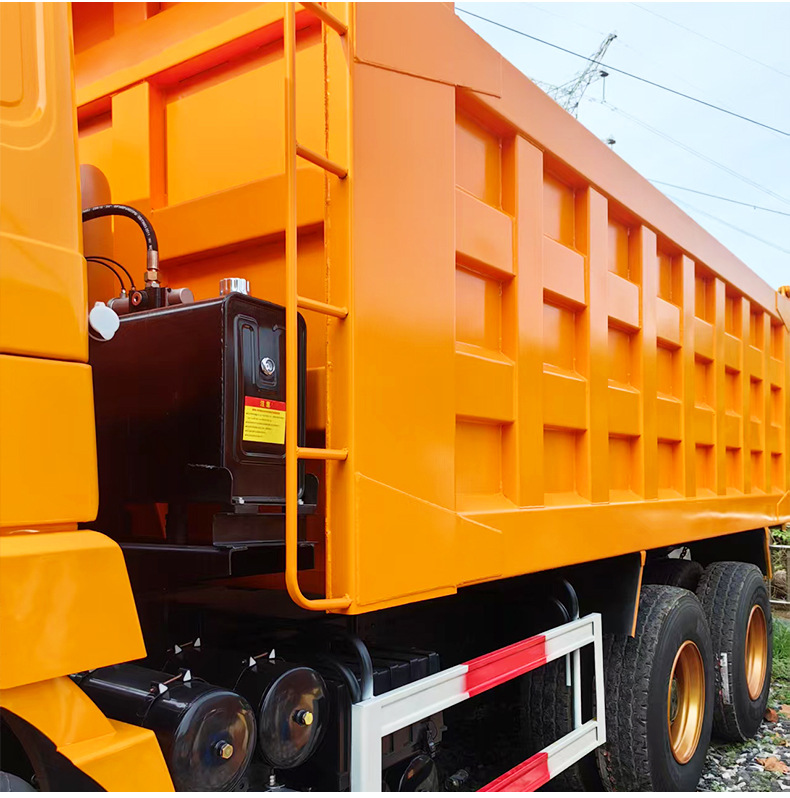 Used Howo Engineering Dump Truck 371 Horsepower, Rear Eight-Wheel Dump Truck for Mining Use