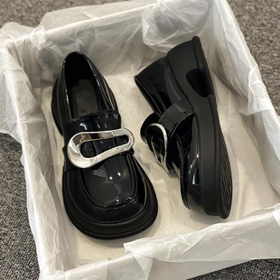 Thick-Soled British Style Small Leather Shoes for Women Spring and Autumn 2025 New Retro French Mary Jane Shoes Black Loafers