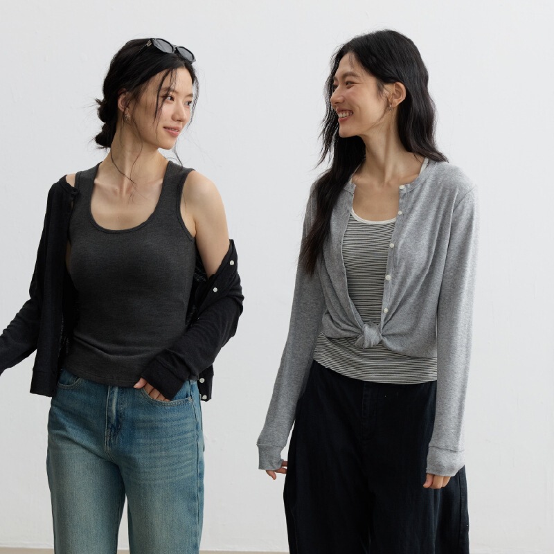 Tencel Acetate U-neck Tank Top for Women, Autumn and Winter Wool Inner Layer with Chest Pads, Striped Wide Shoulder Straps, Base Layer Top Tencel Acetate U-neck Tank Top for Women, Autumn and Winter Wool Inner Layer with Chest Pads, Striped Wide Shoulder Straps, Base Layer Top