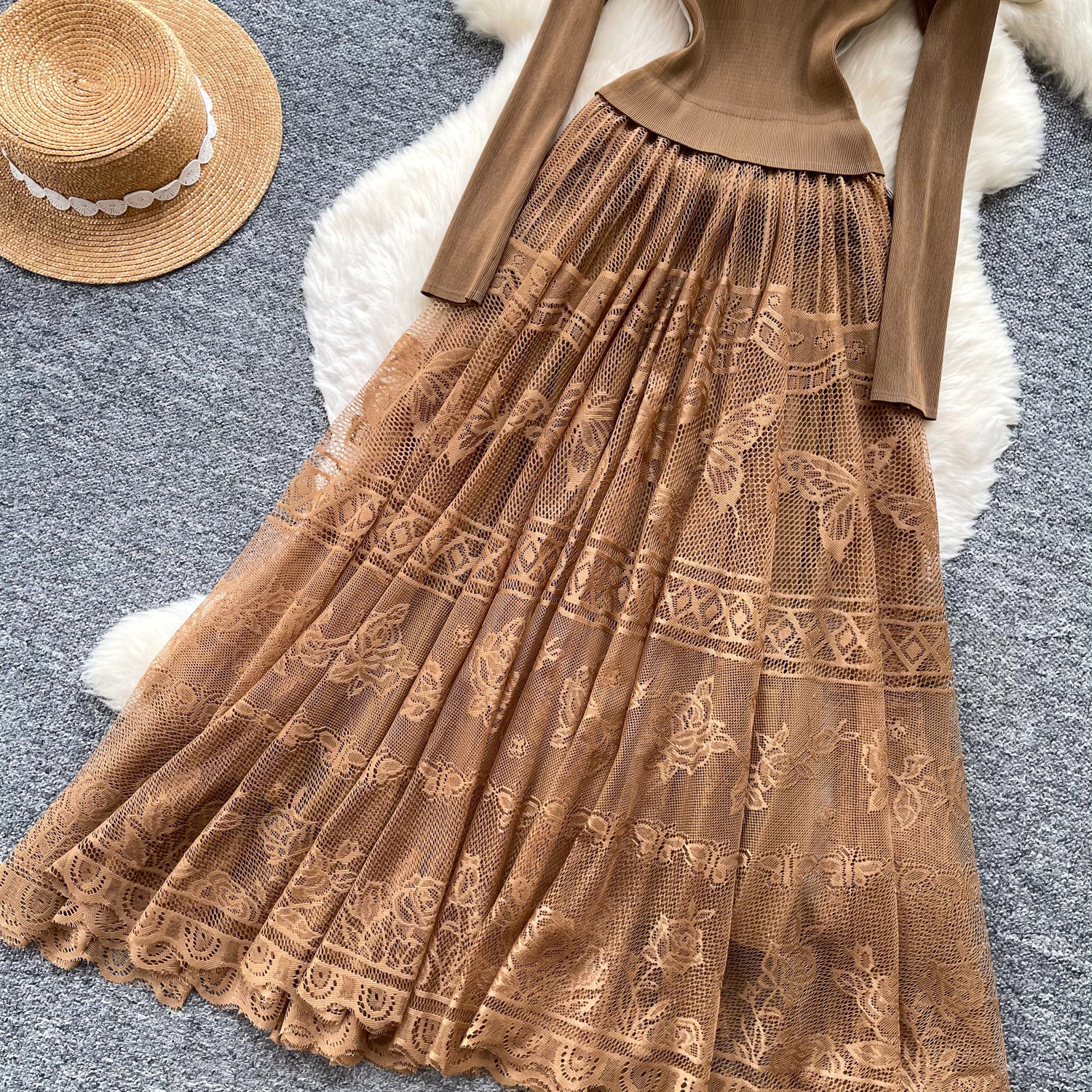 Women's French Romantic Style Lace Dress Suit Collar Slimming Pleated Long Skirt Elegant Commuting Summer Dress_ecoleips.com