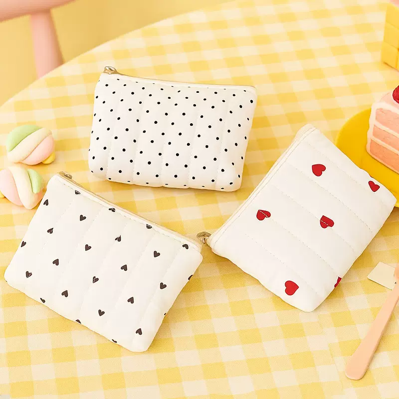 ins韩系新款零钱包多功能爱心手拿收纳包外出便携高颜值手拿包包