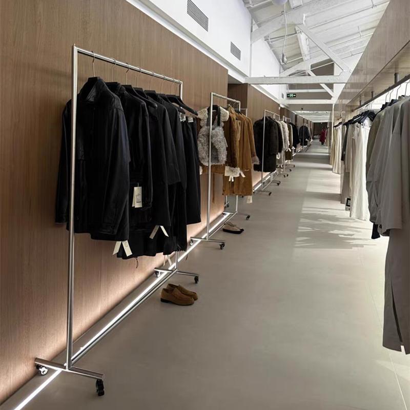 Clothing Store Display Rack Floor-Standing Mobile Wheel Women's Clothing Shelf Clothes Hanger Stainless Steel Island Ins Clothing Store Display Rack Floor-Standing Mobile Wheel Women's Clothing Shelf Clothes Hanger Stainless Steel Island Ins