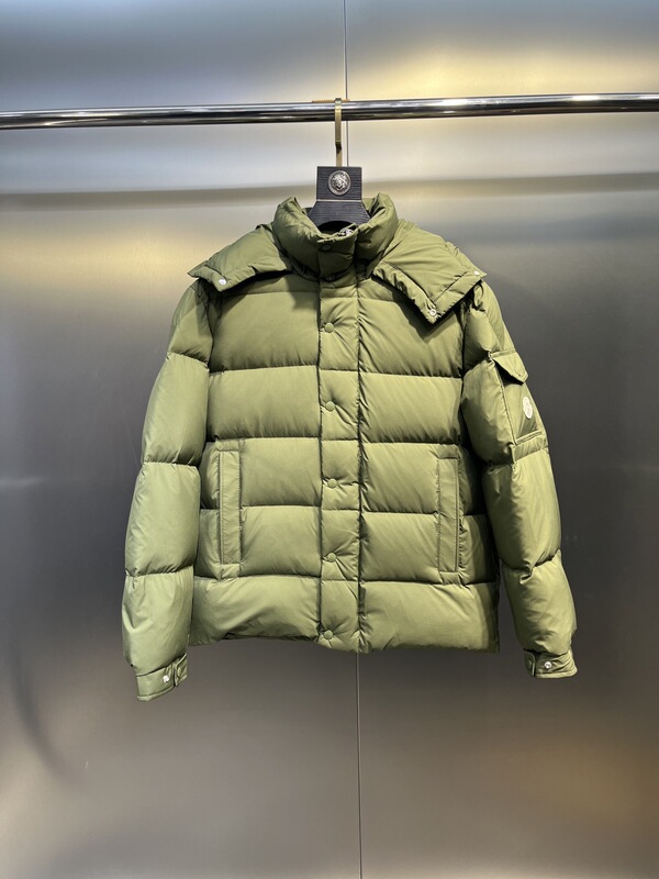 M家正确版本冬季新款男女装哑光雾面衔缝短款可拆卸帽羽绒服外套|undefined