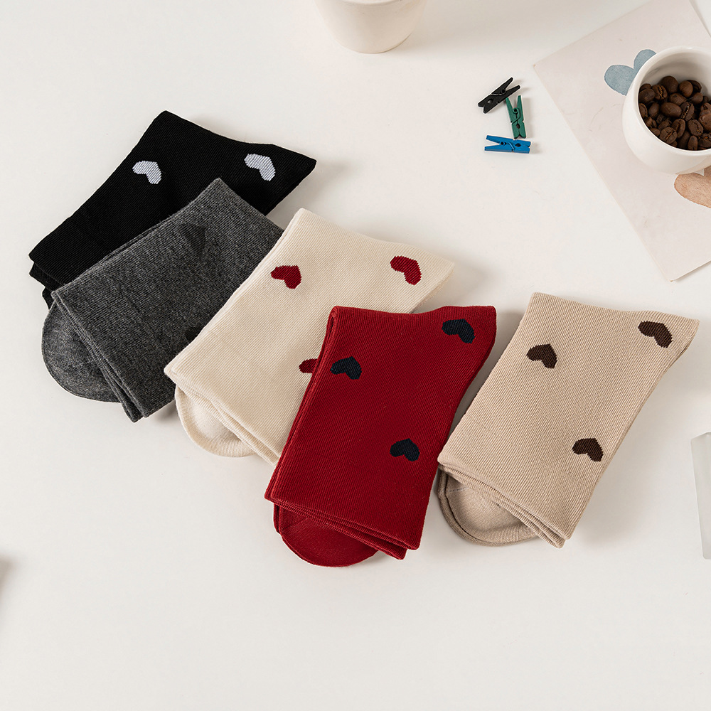 Calcetines de mujer calcetines de amor calcetines japonesas de estilo holgado calcetines de explosión transfronterizas calcetines de invierno al por mayor
