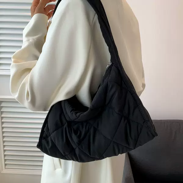 跨境女包批发外贸腋下包单肩羽绒包女褶皱托特包手提包棉服包菱格