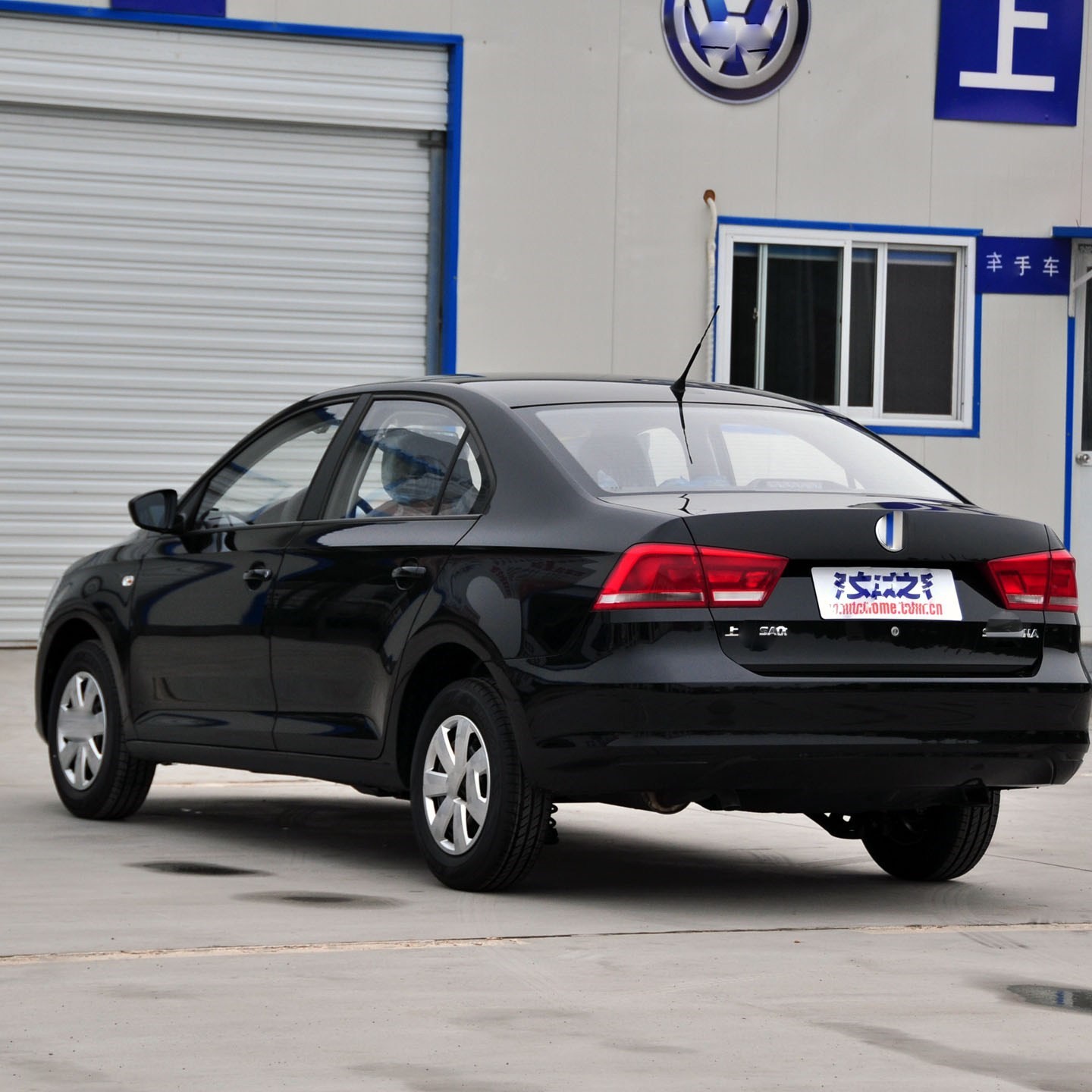Guardabarros para Autos Santana, Fabricante Mayorista de Goma Suave, Duraderos y Resistentes a la Presión.
