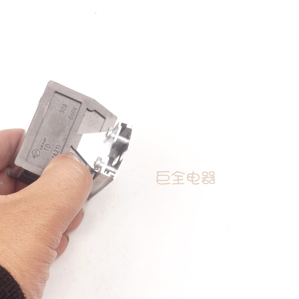 ��̩ TD-3002 ������� ���߶����� 30A 2��