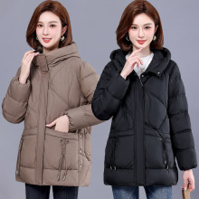 妈妈冬季棉服新款中年女士洋气保暖棉袄中老年中长款连帽棉衣外套