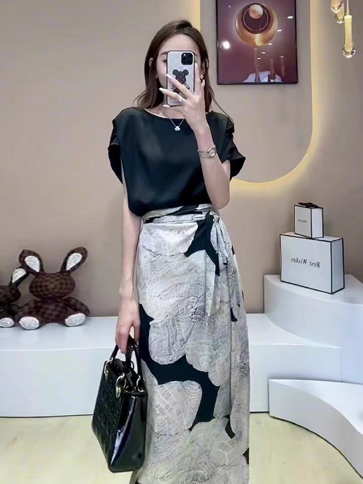 Bộ đầm hai mảnh FL222326 mùa hè phong cách tiểu thư trẻ trung — Đen trắng