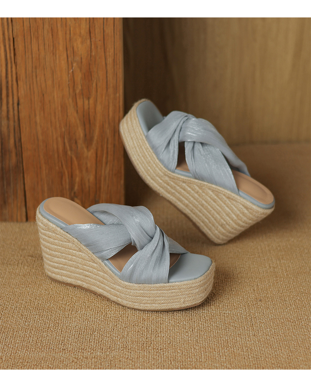 Dép sandal nữ quai chéo đế xuồng dệt rơm, hở mũi lưới, đế dày tăng chiều cao — Màu hồng, Màu trắng be, Màu xám chi tiết 16