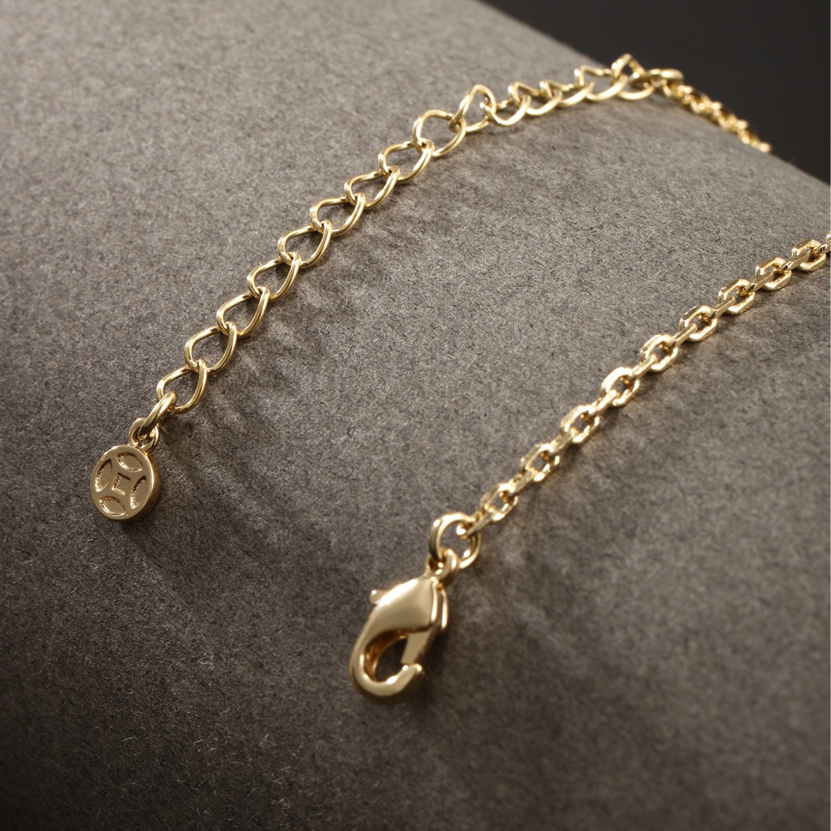 Xuping joyería de aleación de cobre 14K color hueco bolsos colgante collar temperamento de mujer cadena clavícula