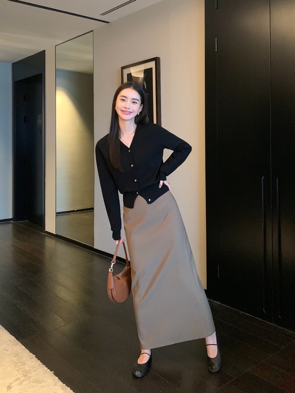 pusumede黑色高腰半身裙女感修身气质直筒开叉西装裙子包臀裙|undefined