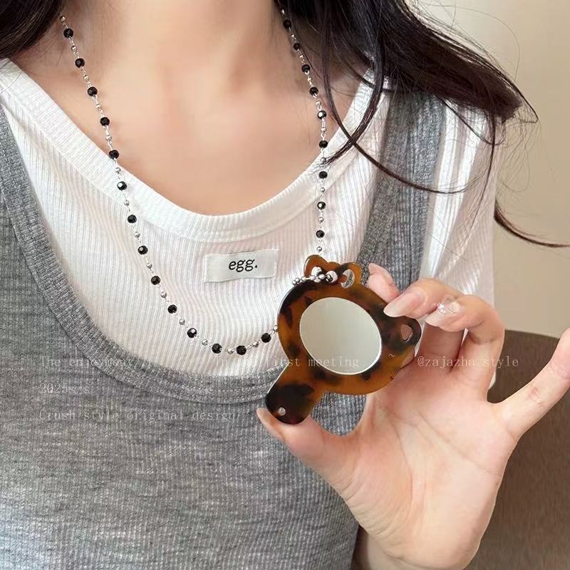 76#Handle cat necklace