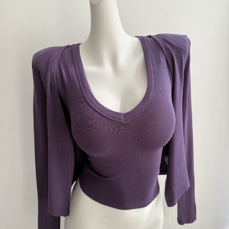 Treasure Revealing Bust-Hip Ratio ~ Korean Style Wide Shoulder Breast Covering Vest + Slimming Short Cardigan Jacket Two-Piece Set