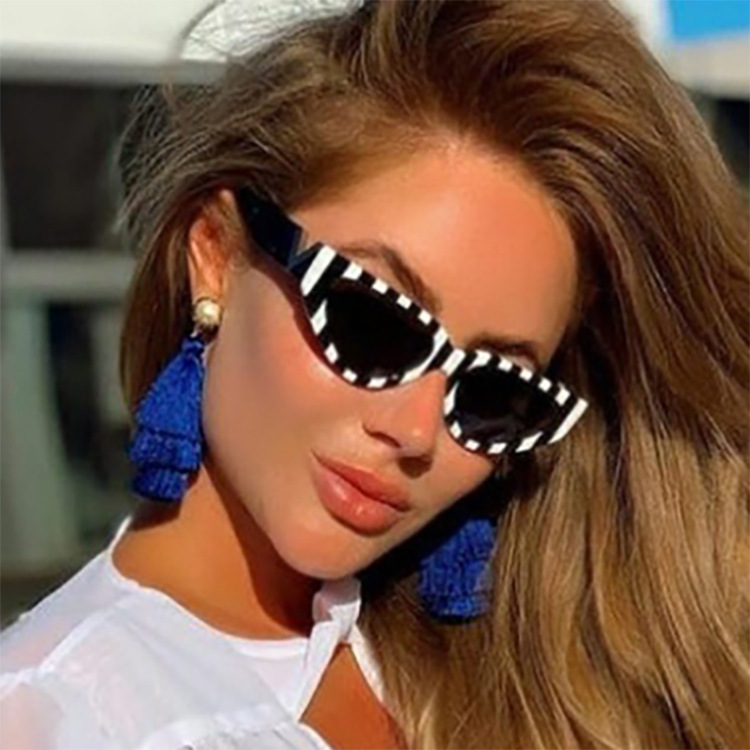 Retro Solid Color Ac Cat Eye Full Frame Women's Sunglasses display picture 2