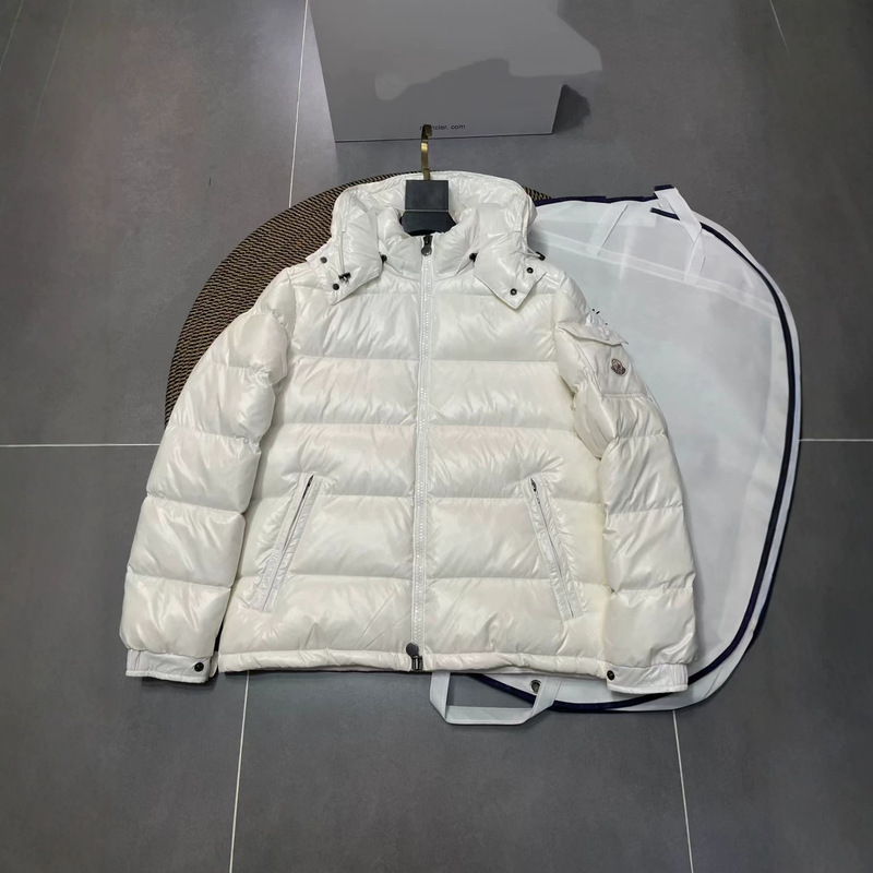 High-End Moncler Maya Hooded Jacket for Men and Women, Light Luxury Fashion, Windproof and Waterproof Short Coat High-End Moncler Maya Hooded Jacket for Men and Women, Light Luxury Fashion, Windproof and Waterproof Short Coat