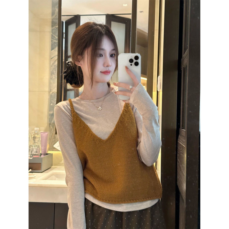 早秋甜妹一整套穿搭短款遮肉吊带针织马甲背心毛衣女+圆领内搭T恤|undefined