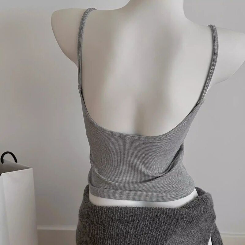 This Backless Top Is so Classy! the One-Line Neckline Makes You Look so Slim~ Comes with Built-In Breast Pads for a Round Bust~ Super Seductive Back~