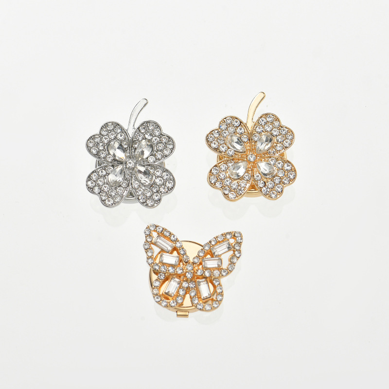 Classic temperament alloy hollow diamond high color value butterfly shirt collar buckle sweater decorative buckle accessories wholesale