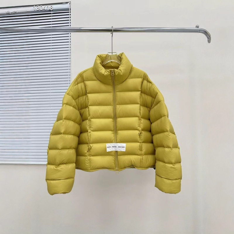Women's Short down Jacket with Ribbed Design, 2026 Winter New Style, Stand Collar, White Duck Down, Petite Size, Warm Puffer Jacket