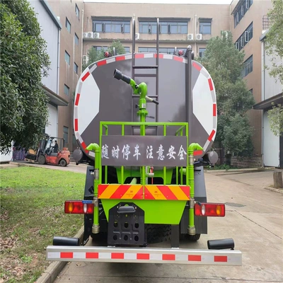 Suvarma maşınları Truck Manufacturer Supplies 18-Ton Construction