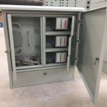 室外防水三网合一网络配线箱 三网合一金属光纤分纤箱落地式