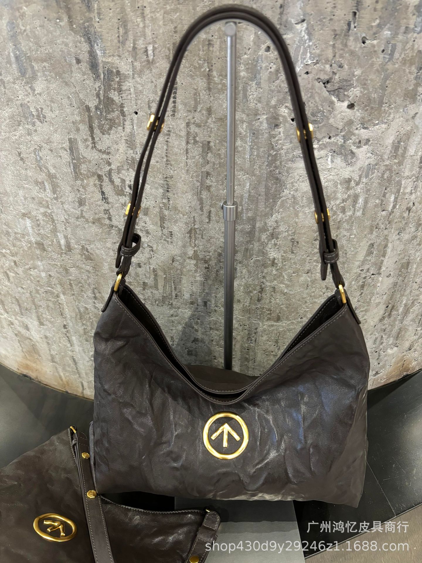 GROTT0 アロー バッグ ノンセクシュアリズム ブラックストーン ホーボー ベジタブルタンニン鞣し プリーツ加工 本革 多用途 ショルダー クロスボディ ソフトバッグ