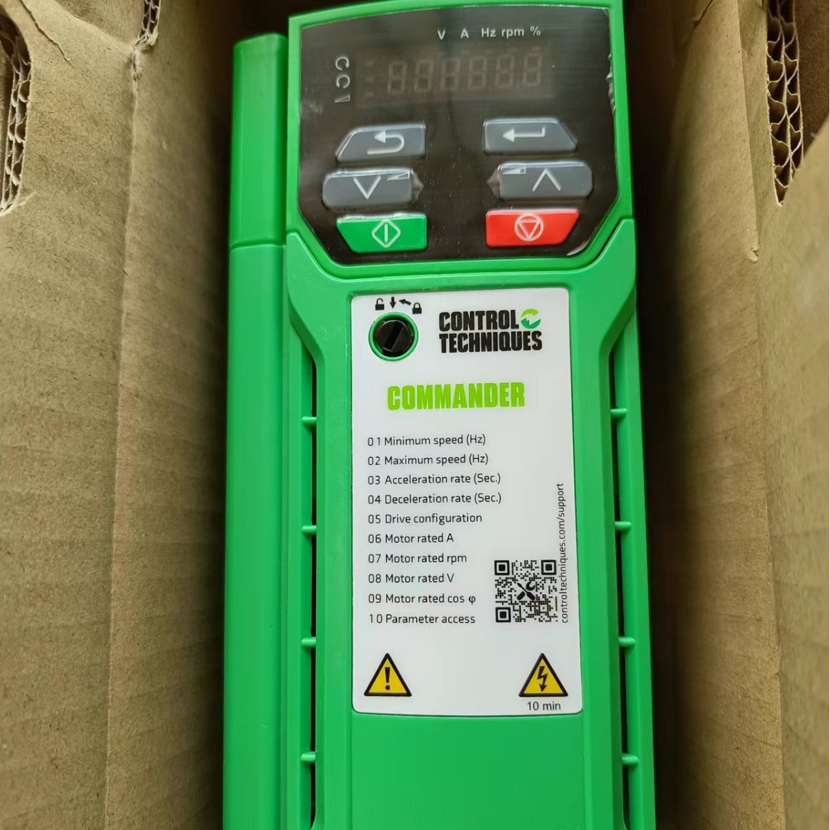 艾默生变频器MEV1000-40007-000 0.75KW升级型号C200-02400023A