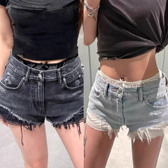 25レトロな不規則な破れた穴のデニムの半ズボンの女性の夏の薄い金のギャルの高い腰の字のレースの辺の広い足の短い熱いズボン