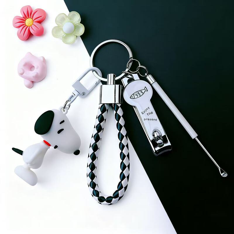 Fun Cat and Fish Pendant Keychain, Creative and Cute Nail Clipper and Ear Scoop Set, Exquisite Gift for Couples and Besties