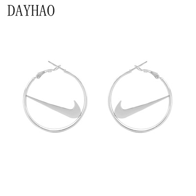 DAYHAO網紅勾勾钛鋼耳環個性潮流嘻哈風圓環創意不鏽鋼耳飾耳圈