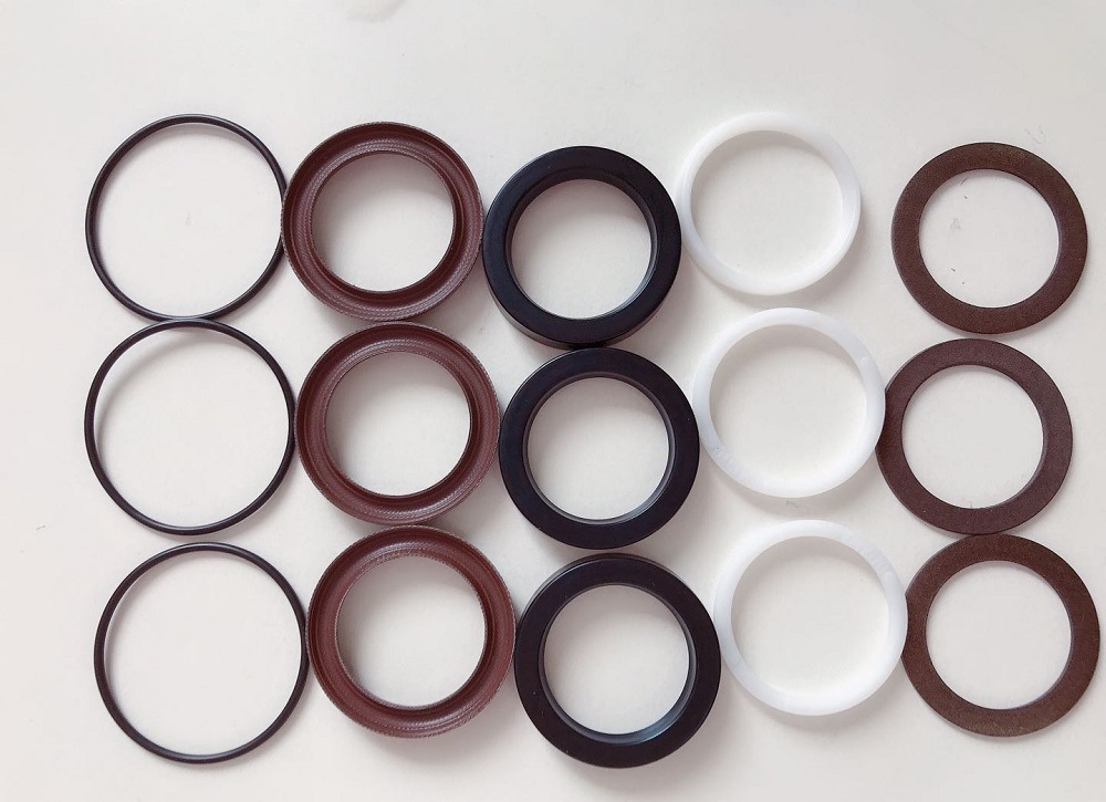 海德福龙马中联重科洗扫车RTX150.100N高压泵水封油封单向阀维修