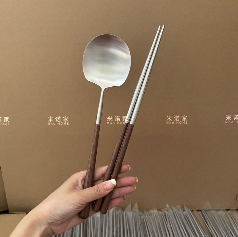 ミノ家304ステンレス胡桃木家庭用分食スプーン長箸セット商用レストランスプーン公箸分食|undefined