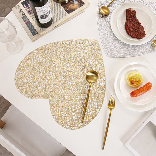 Valentine's Day New Product Love Heart Table Mat PVC Pattern Table Mat European Anti-slip Insulating Western Dinner Mat Love Cup Mat
