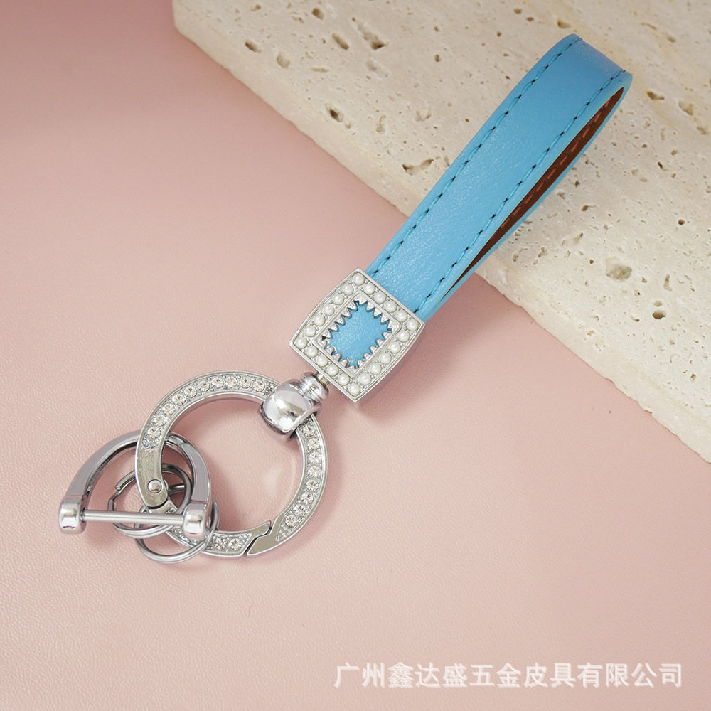 Nuevo anillo hebilla herradura hebilla brillante microfibra cuero coche llavero moda llavero cintura colgante regalo al por mayor