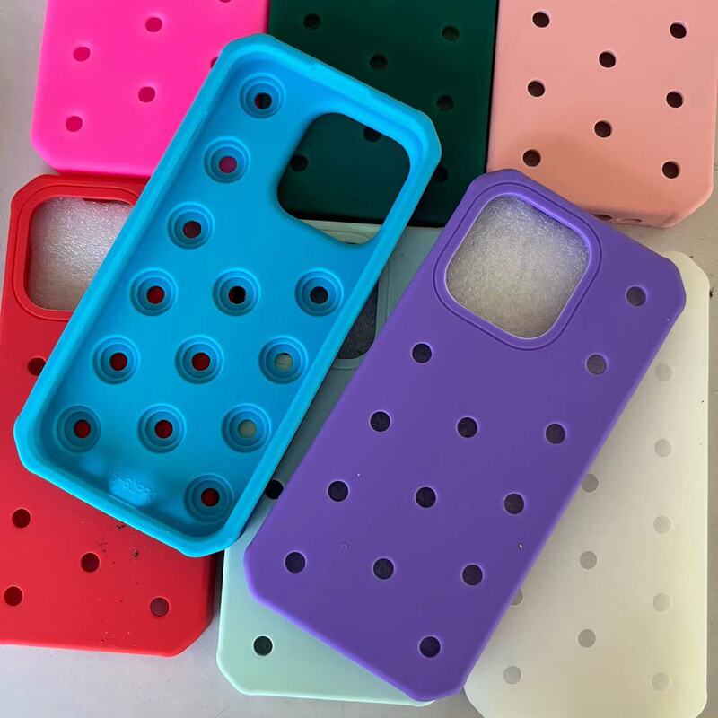 Suitable for iPhone14 15Promax hole silicone drop-resistant DIY three-dimensional pattern 12Pro buckle phone case Suitable for iPhone14 15Promax hole silicone drop-resistant DIY three-dimensional pattern 12Pro buckle phone case