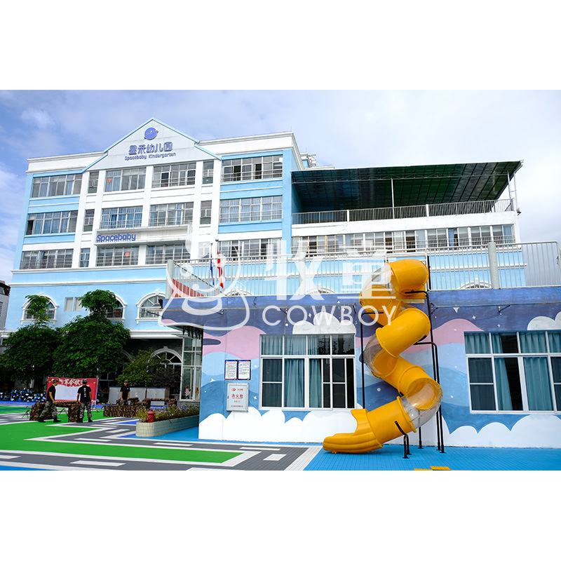 Kindergarten diapositiva giratoria al aire libre combinación translúcida para niños diapositiva grande equipo de diapositivas de atracciones al aire libre