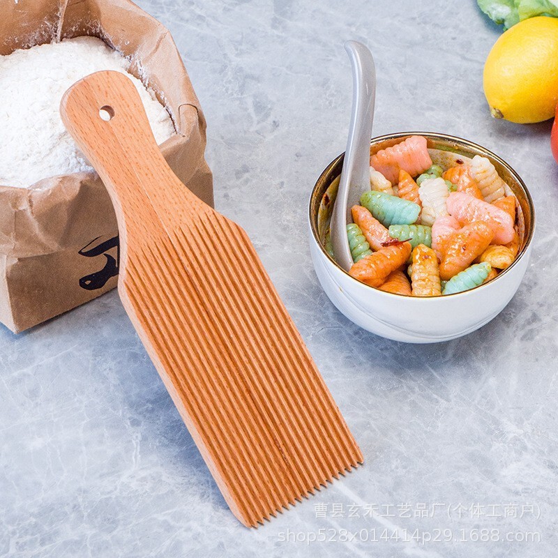 Wooden Italian Pasta Board Kitchen DIY Curved Noodle Tool Dough Board Solid Wood Italian Pasta Board