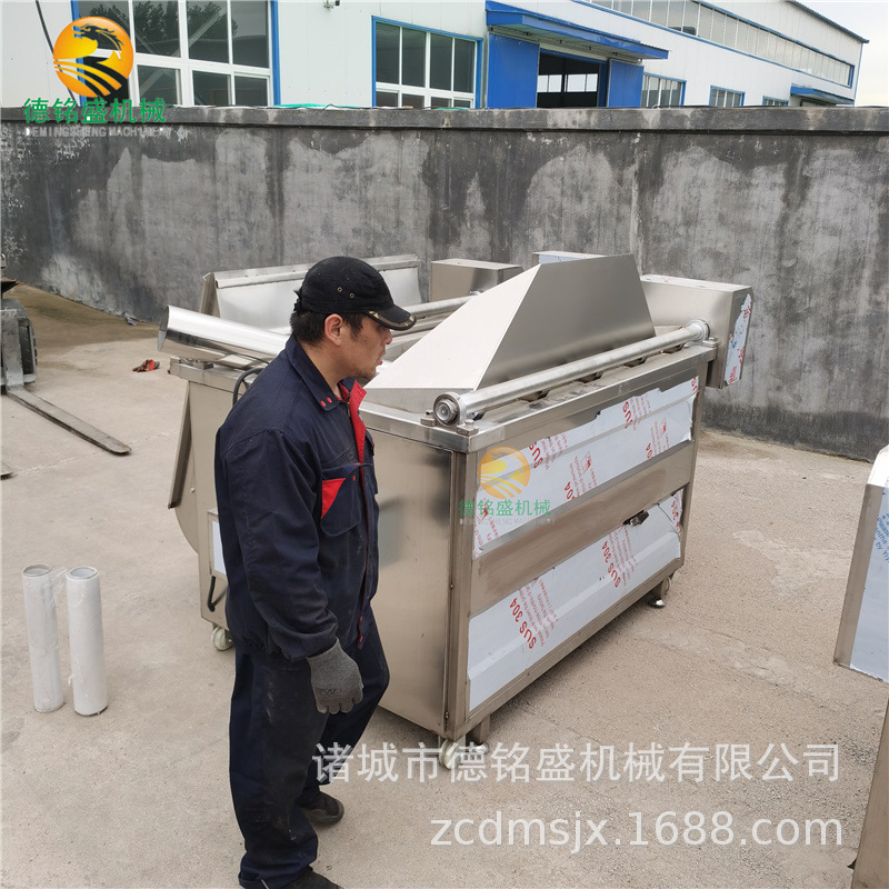 翻斗式出料的炸鱼肚油炸锅 鱼胶全自动油炸机 柴油鱼肚鱼泡油炸锅