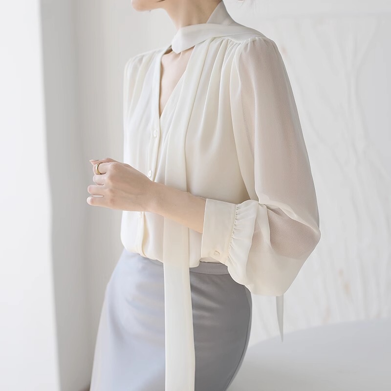 French gentle ribbon shirt for women 2024 early spring new niche temperament bow V-neck slimming chiffon top